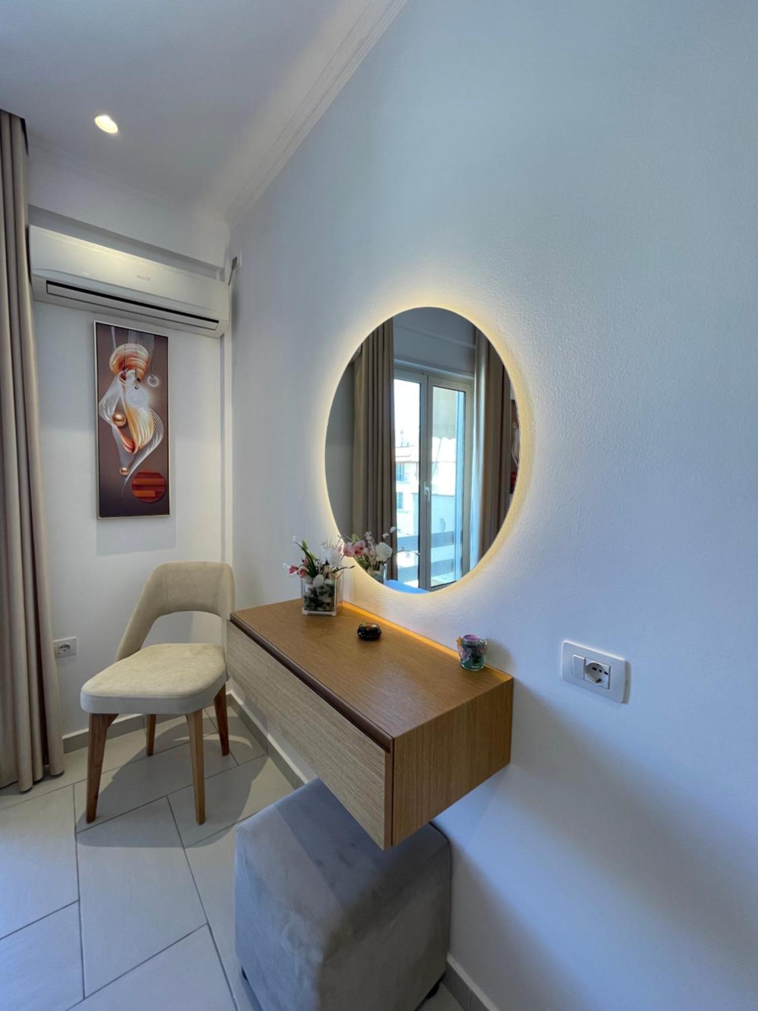 George Apartments Himare Exterior photo