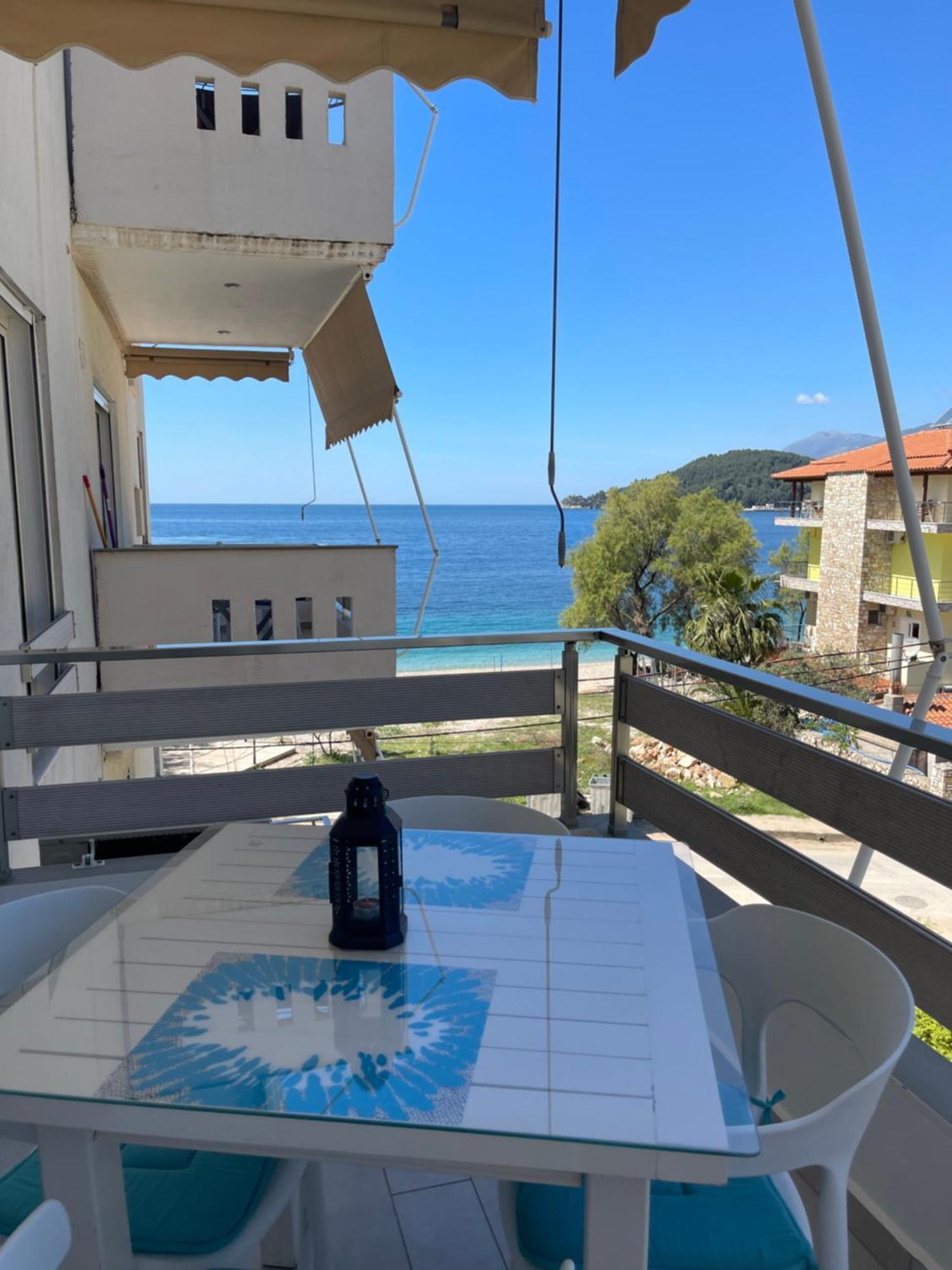 George Apartments Himare Exterior photo