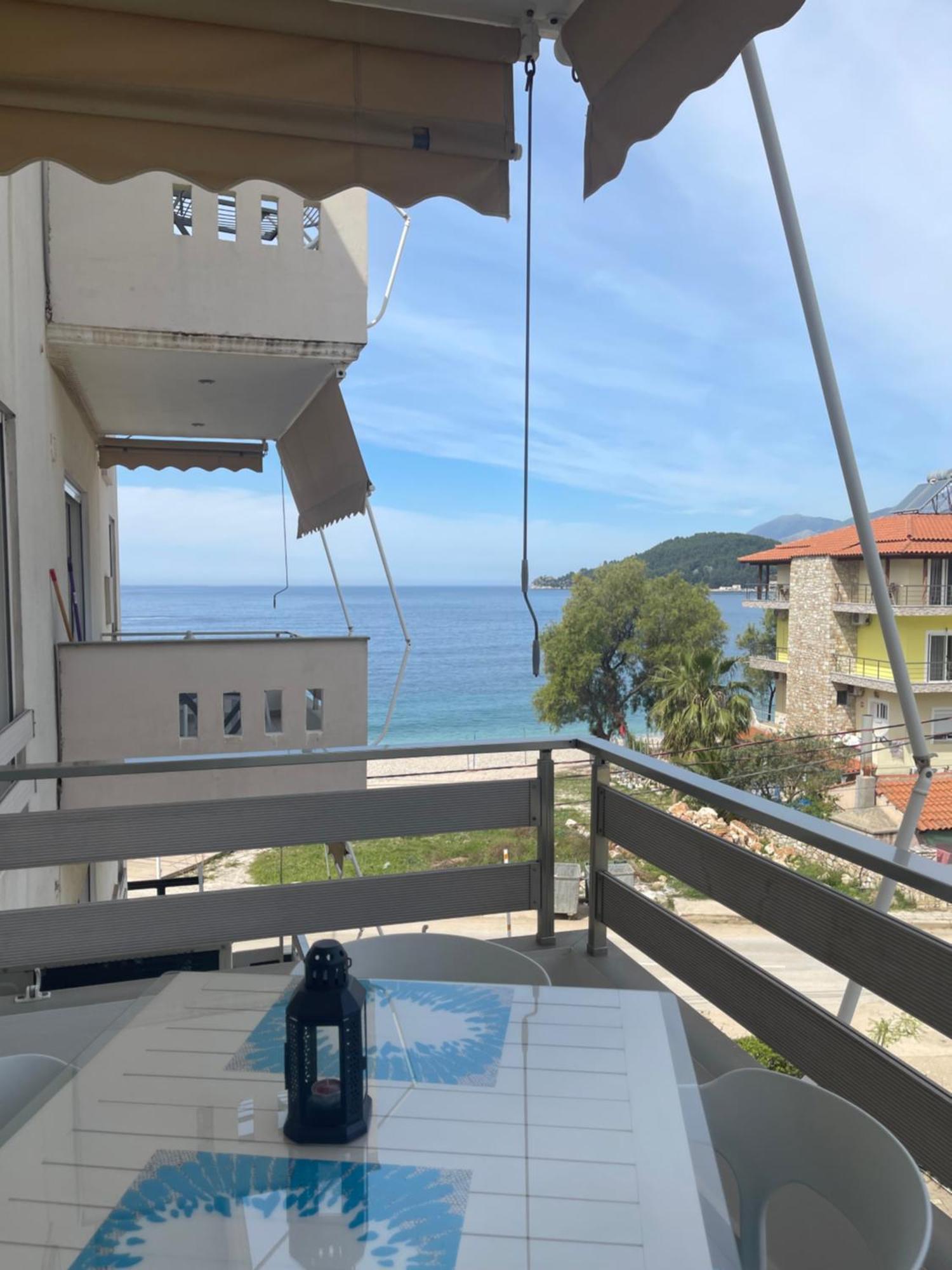 George Apartments Himare Exterior photo
